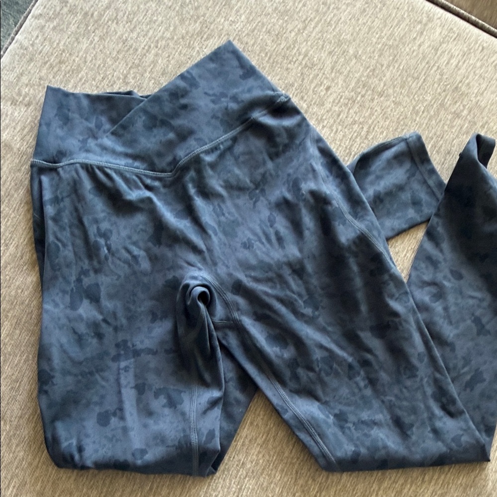 Alphalete animal print leggings